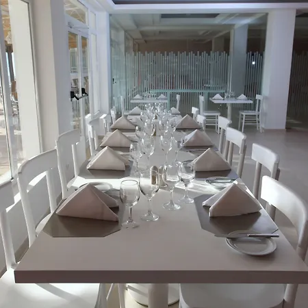 Prainha Clube アパートホテル アルヴォル