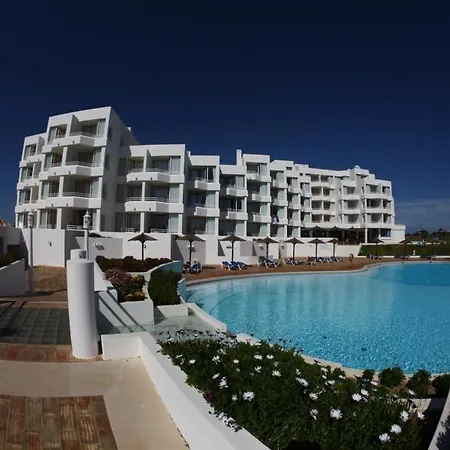 Ξενοδοχείο με διαμερίσματα Prainha Clube