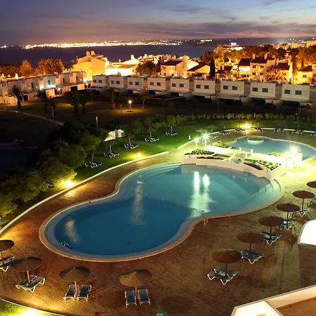 Prainha Clube Aparthotel 4*